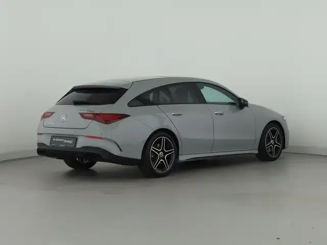 Mercedes-Benz CLA 220