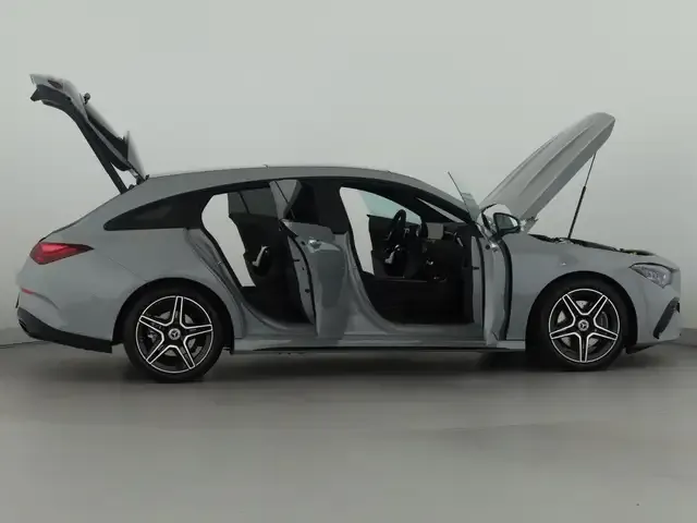 Mercedes-Benz CLA 220