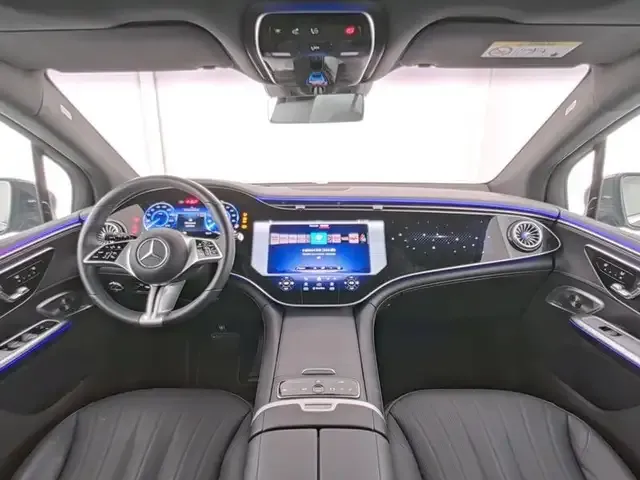 Mercedes-Benz EQE SUV