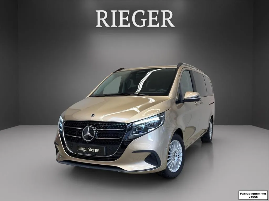 Mercedes-Benz V 220