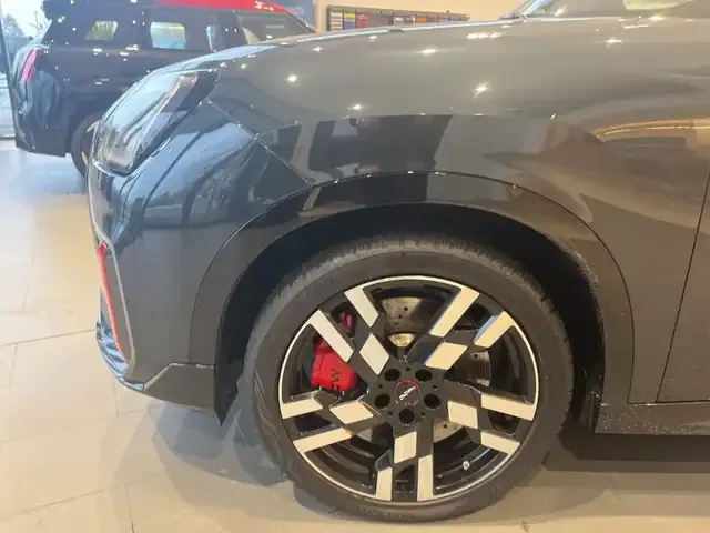 MINI John Cooper Works Countryman