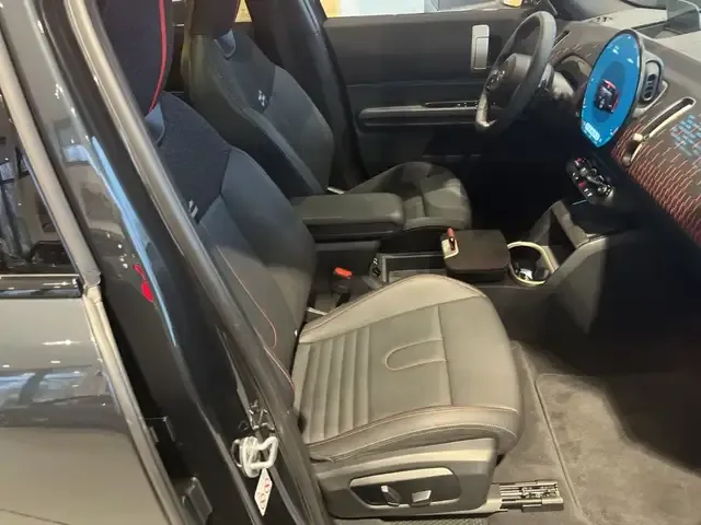 MINI John Cooper Works Countryman