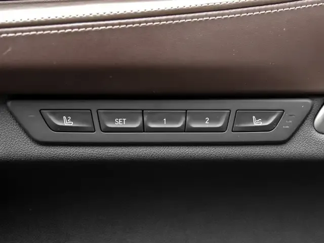BMW 730