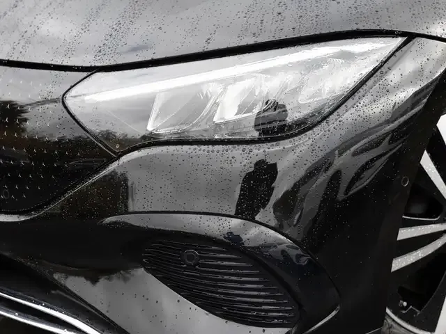 Mercedes-Benz EQE 300