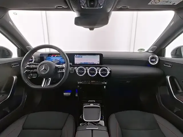 Mercedes-Benz A 220