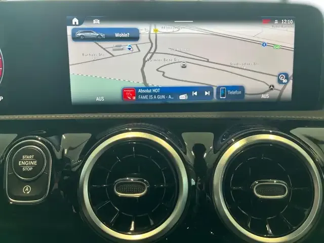 Mercedes-Benz CLA 180
