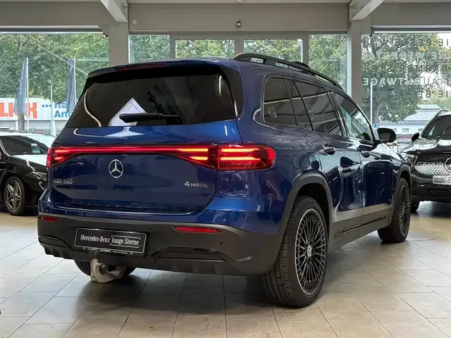 Mercedes-Benz EQB 350