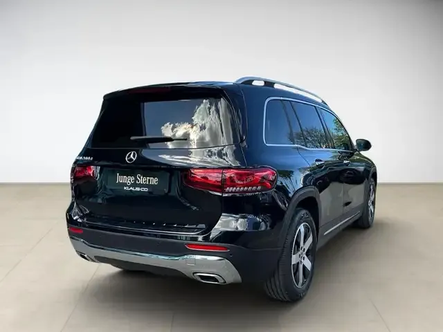 Mercedes-Benz GLB 200