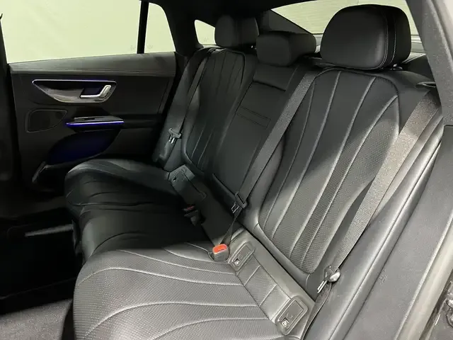 Mercedes-Benz EQE 300