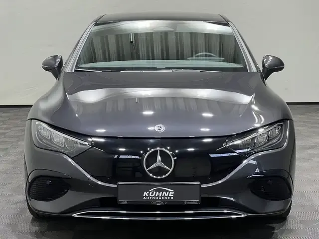 Mercedes-Benz EQE 300