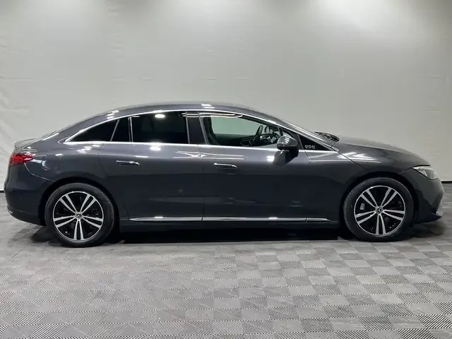 Mercedes-Benz EQE 300