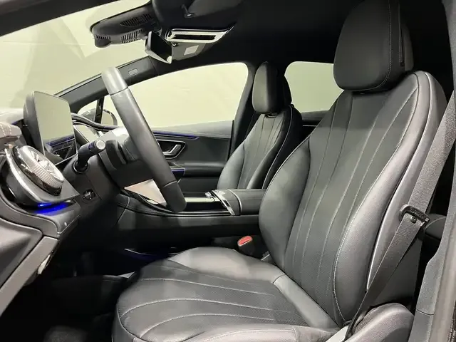 Mercedes-Benz EQE 300