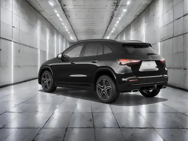 Mercedes-Benz GLA 220