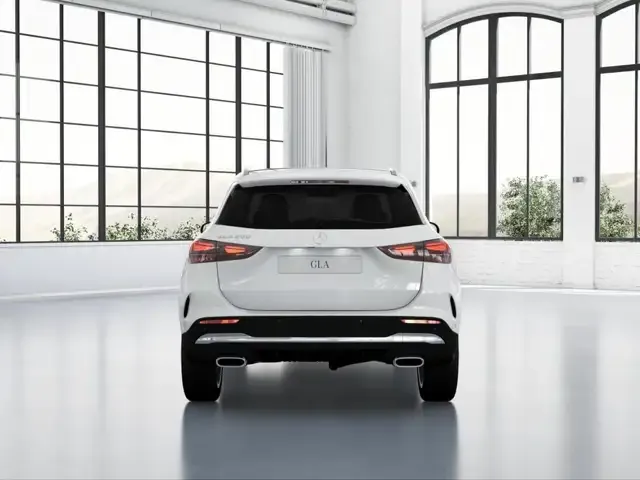 Mercedes-Benz GLA 200