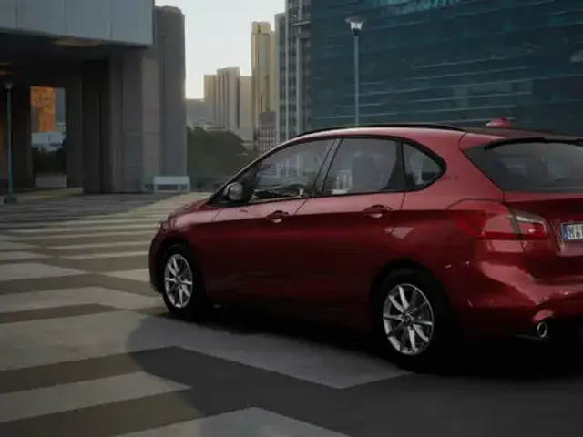 BMW 216