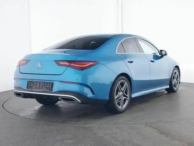 Mercedes-Benz CLA 200