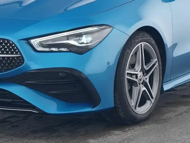Mercedes-Benz CLA 200