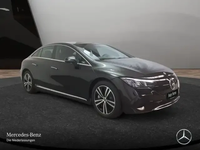 Mercedes-Benz EQE 300