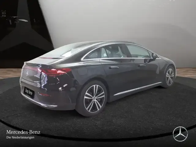 Mercedes-Benz EQE 300