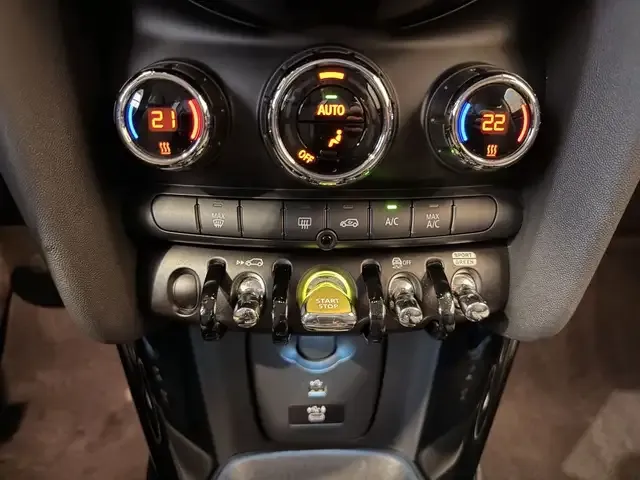 MINI Cooper SE
