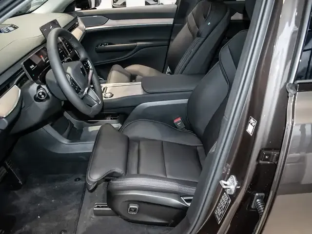 Volvo EX90