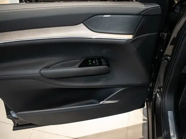 Volvo EX90