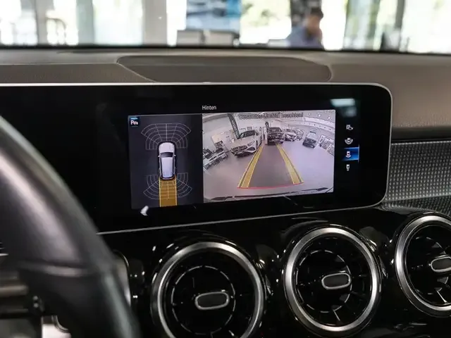 Mercedes-Benz GLB 200