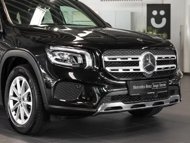 Mercedes-Benz GLB 200