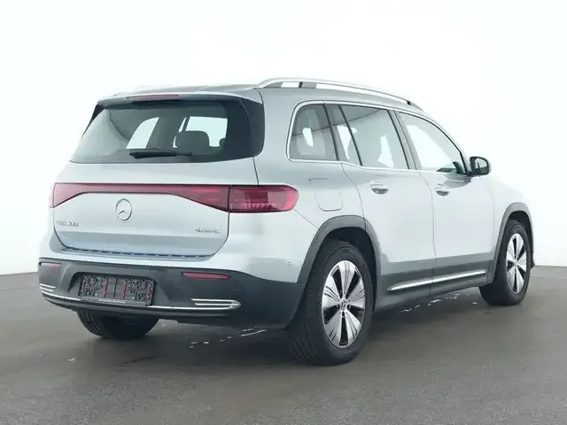 Mercedes-Benz EQB 300