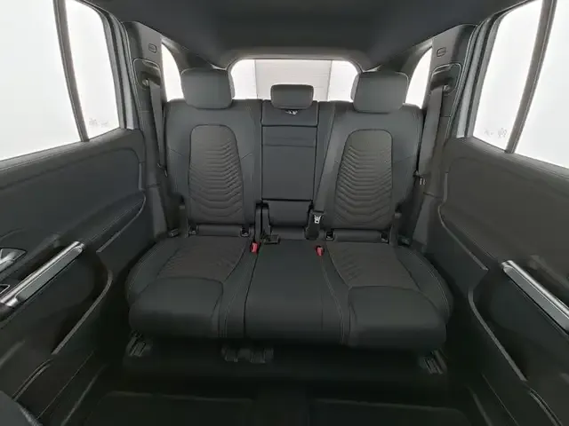 Mercedes-Benz EQB 300