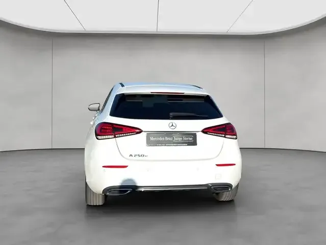 Mercedes-Benz A 250