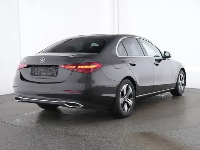 Mercedes-Benz C 220
