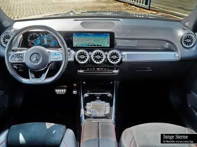 Mercedes-Benz GLB 200