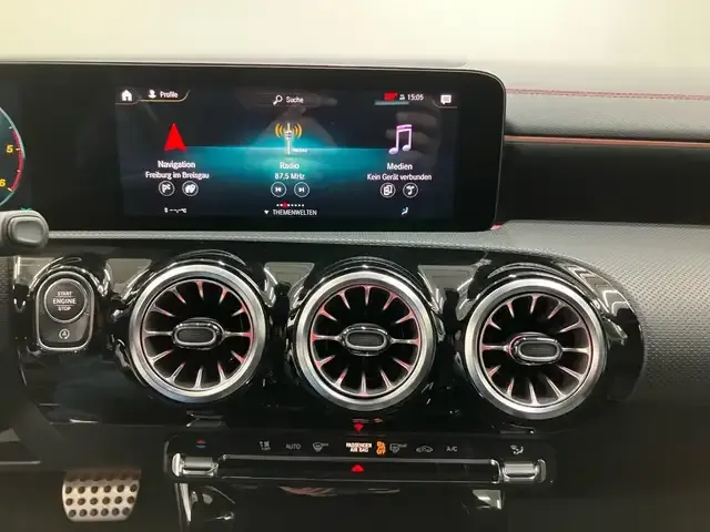 Mercedes-Benz CLA 220