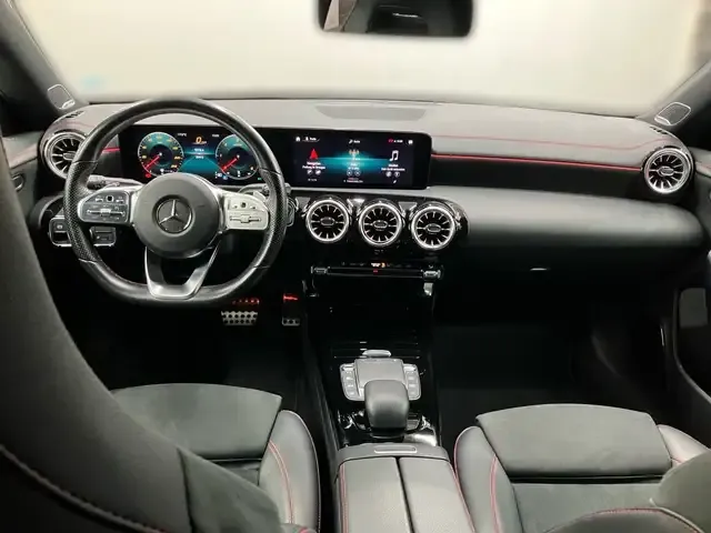 Mercedes-Benz CLA 220