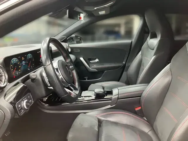 Mercedes-Benz CLA 220