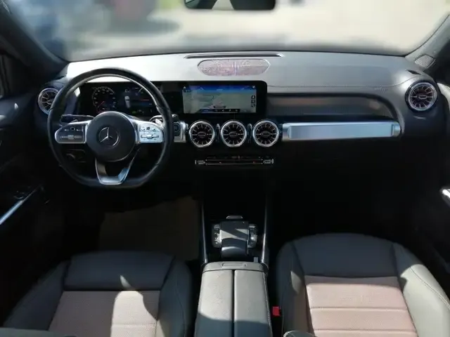 Mercedes-Benz EQB 350