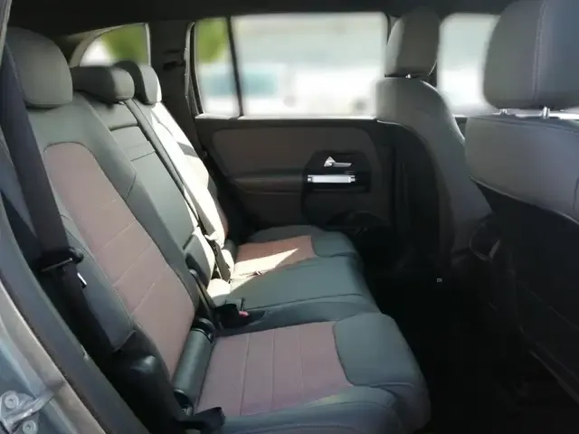 Mercedes-Benz EQB 350