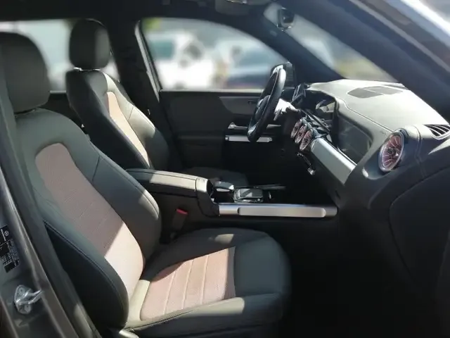 Mercedes-Benz EQB 350