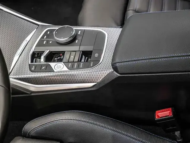 BMW 340