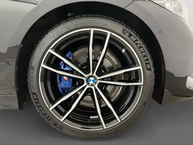 BMW 340