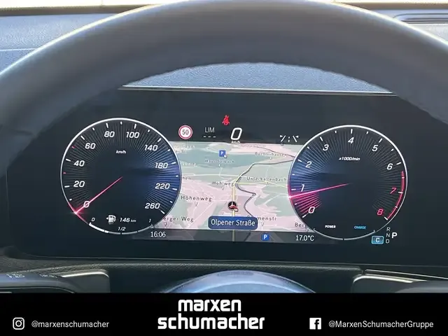 Mercedes-Benz GLB 220