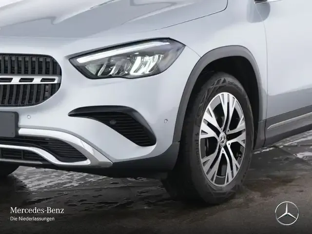 Mercedes-Benz GLA 180