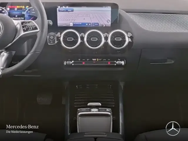 Mercedes-Benz GLA 180