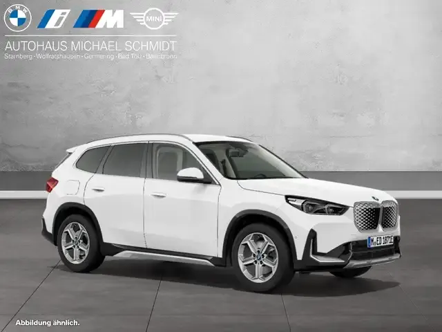 BMW iX1