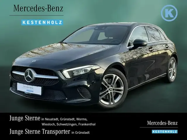 Mercedes-Benz A 220