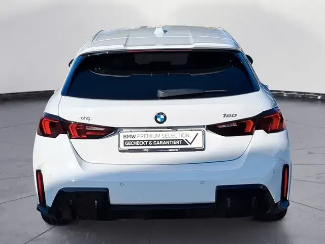 BMW 120