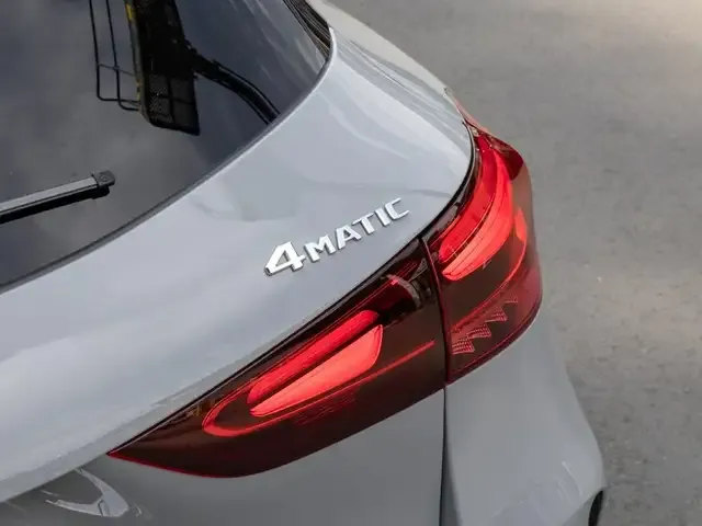 Mercedes-Benz GLA 250