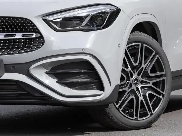 Mercedes-Benz GLA 250