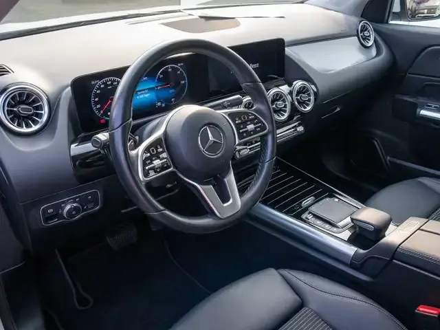 Mercedes-Benz EQA 250
